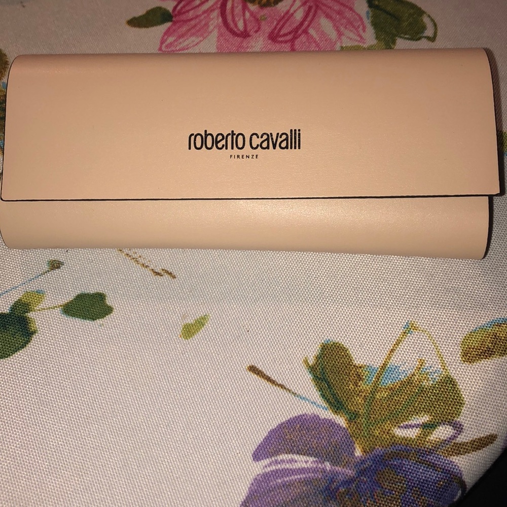 Roberto Cavalli Case